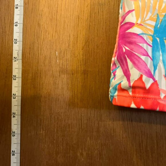 🐻Size L(12/14) - Catalina - Multi-Colored Swim Top - Picture 6 of 6